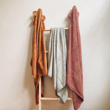 Load image into Gallery viewer, BAMBINA BEAR HUG HOODED BAMBOO TOWEL