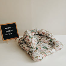 Load image into Gallery viewer, BAMBINA PROP UP BEBE COUCH