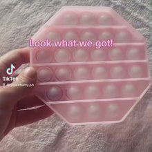 Load and play video in Gallery viewer, YIPEE BABY SENSORY POP PADS
