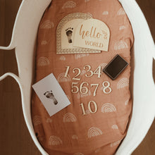 Load image into Gallery viewer, BAMBINA MILESTON ARC WITH FOOT STAMP
